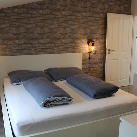 Design Immo Ferienwohnung Rhein-Main โรดเกา ภายนอก รูปภาพ